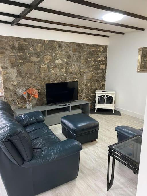 Beautiful Renovated Former Coach House Llandeilo Luaran gambar