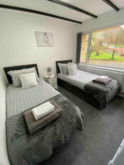 Beautiful Renovated Former Coach House Llandeilo Luaran gambar