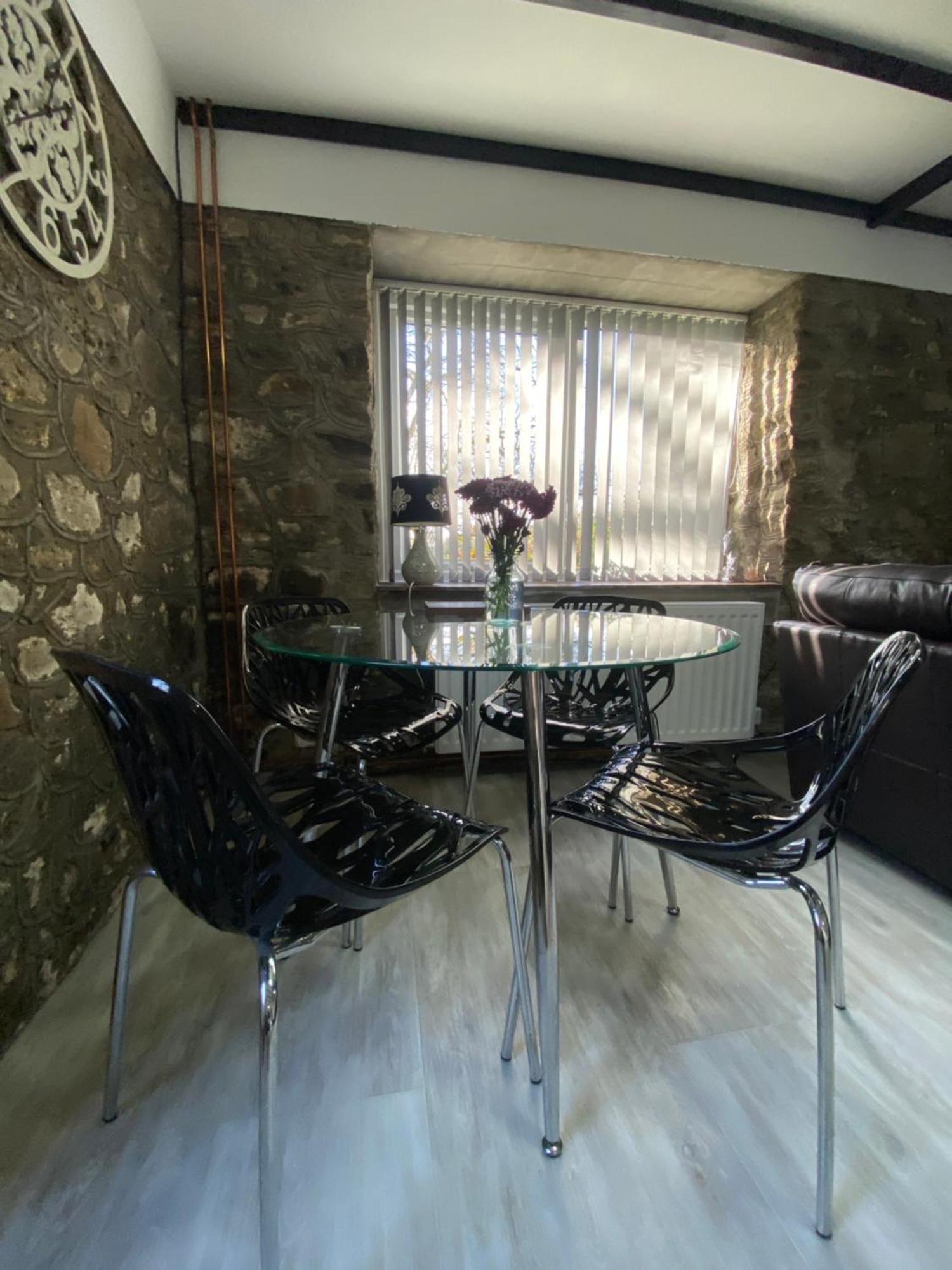 Beautiful Renovated Former Coach House Llandeilo Luaran gambar
